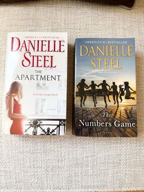 Set of Two Danielle Steel paperback books